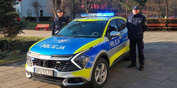 Policjanci We W Oszakowicach Maj Nowy Radiow Z