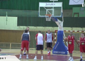 Koniec wakacji dla leszczyńskich koszykarzy (video)