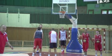 Koniec wakacji dla leszczyńskich koszykarzy (video)