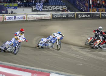 Byki na tronie w potrójnej koronie!!!