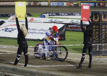 Byki na tronie w potrójnej koronie!!!