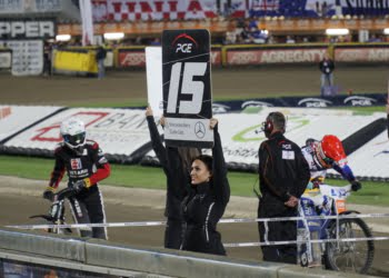 Byki na tronie w potrójnej koronie!!!