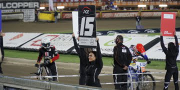 Byki na tronie w potrójnej koronie!!!