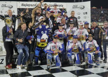 Byki na tronie w potrójnej koronie!!!