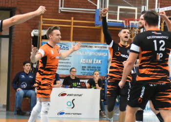 Trzy sety i trzy punkty