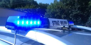 Strażnicy Miejscy uratowali 13-letnią dziewczynę!