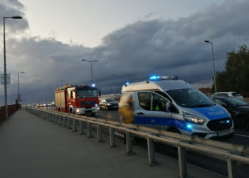 Stłuczka 3 aut na wiadukcie!