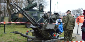 Piknik wojskowy z okazji stulecia niepodległego Leszna