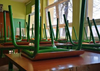 Problem z nauczaniem online. Jak to widzą uczniowie? [ANKIETA]