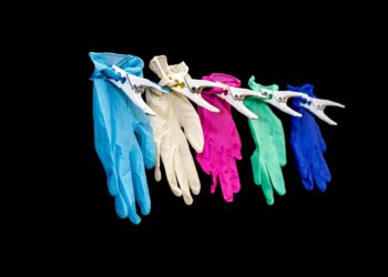 Gdzie kupię rękawiczki jednorazowe? Podajemy Wam listę sklepów, w których je kupicie!