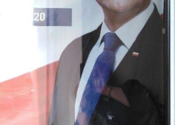 Kto strzelał do plakatu Andrzeja Dudy?