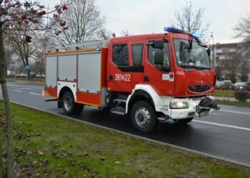 Kolizja dwóch pojazdów! Jednym z nich podróżowały dzieci