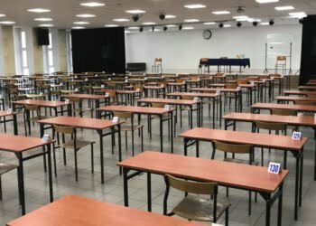 Pierwszy dzień matur za maturzystami