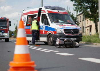 Wypadek motocyklisty. Droga była zamknięta (ZDJĘCIA)