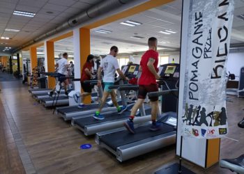 Wybiegali mikołajkową pomoc