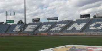 Czas płynie, a inwestycja na stadionie czeka. Prezes klubu reaguje!