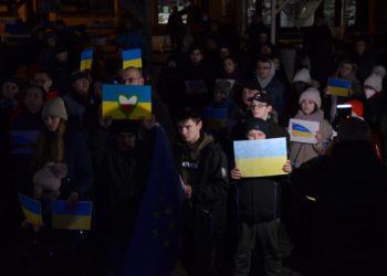 Były łzy wzruszenia. Protest przeciwko wojnie w terenie Ukrainy (FOTO)