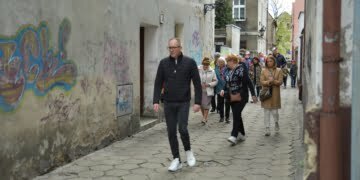 Pospacerowali po Lesznie z prezydentem