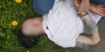 Zamówili paczkę i napadli na kuriera. Grozi im wieloletnie więzienie.