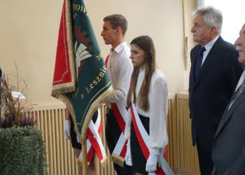 Odwiedzili dawną szkołę (FOTO)