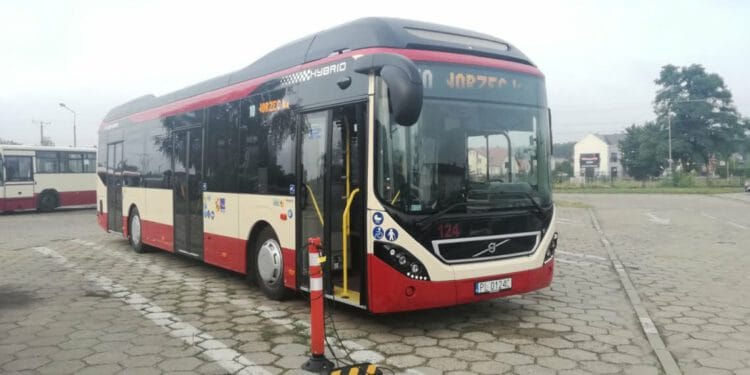 Autobusy 18 Kwietnia 2023 67531371 1206326236216658 6609654630718636032 n 1140x570