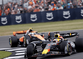 Dwóch Brytyjczyków na podium wyścigu w Silverstone