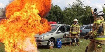 Widowiskowe pokazy i edukacja na zakończenie wakacji (zdjęcia)