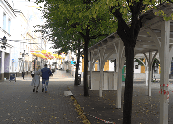 Znikające konstrukcje z leszczyńskiego Rynku