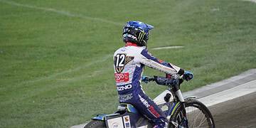 Ściganie w Australii w pełni. Słaby występ Byków