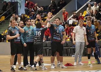 Real Astromal Leszno uznał wyższość rywala w rzutach karnych (zdjęcia)