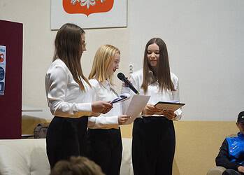 Uczennice „Jedynki” podsumowały dziennikarską działalność (zdjęcia)