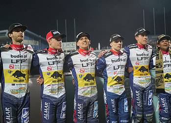 Janusz Kołodziej poprowadził Byki do zwycięstwa (zdjęcia)