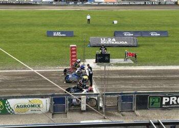 Emocji nie zabrakło! Kolejna wygrana młodych Byków