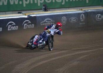 Zengota show na Smoczyku! „Unia nigdy nie spadnie”