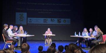Uczniowie Ekonomika debatanckimi mistrzami Leszna!