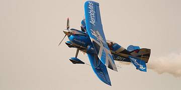 Pogoda storpedowała piątkowe Antidotum Airshow (zdjęcia)