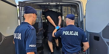 Włamywacze do domów wpadli na autostradzie z łupami