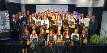 Utalentowani uczniowie z Powiatu Leszczyńskiego wyróżnieni