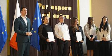 Uczniowie odebrali stypendia Prezesa Rady Ministrów (zdjęcia)