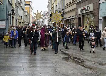 Leszczynianie przeszli Orszakiem Trzech Króli (zdjęcia)