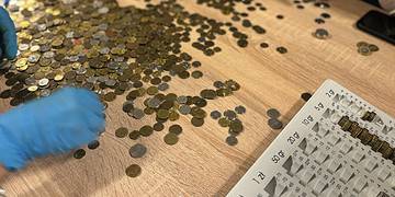 Wyjątkowe aukcje na Allegro. Książki z autografami wybitnych postaci