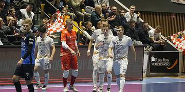 Mistrz Polski pokonany w Trapezie