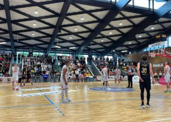 Do awansu jeden krok! Royal Polonia zwycięża w Trapezie