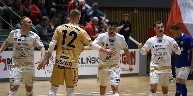  14 Maja 2025  ml 8827