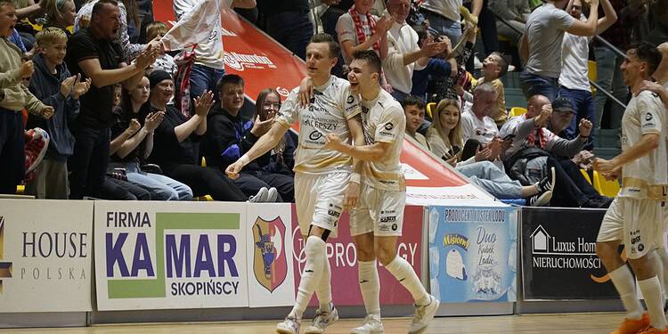  11 Maja 2025  ml 8889