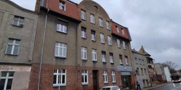 Modernizacja kamienic w Lesznie. Ruszył przetarg