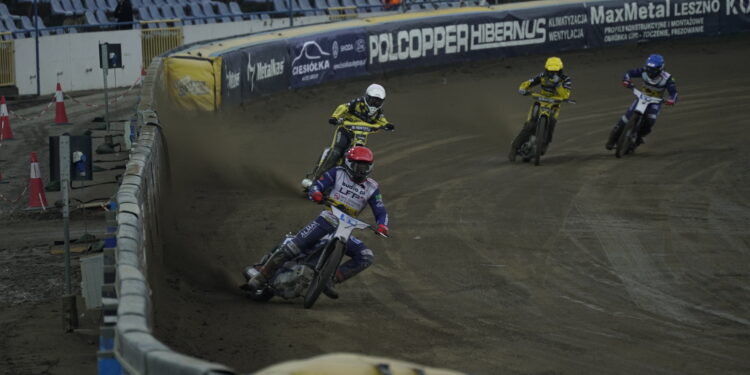  24 Sierpnia 2025  ml 0976