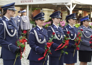Sto lat kobiet w służbie. Policyjne święto w Lesznie (zdjęcia)