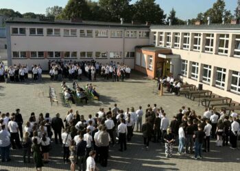 Pierwszy dzwonek. Co czeka uczniów i nauczycieli w nowym roku szkolnym?