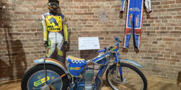 Żużlowa wystawa w Wieży Ciśnień (zdjęcia)